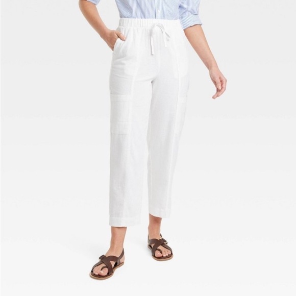 Women's High-Rise Pull-On Tapered Pants - Universal Thread™ White new - Picture 3 of 6